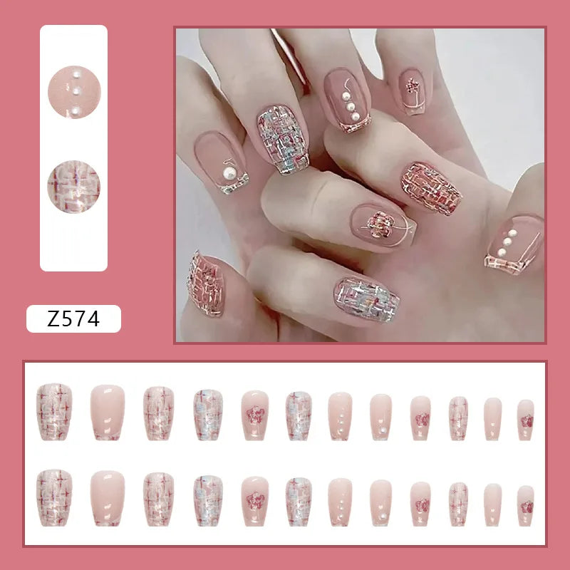 24pcs Artifical Nails Fake Wearable Nail Tips With Small Diamonds