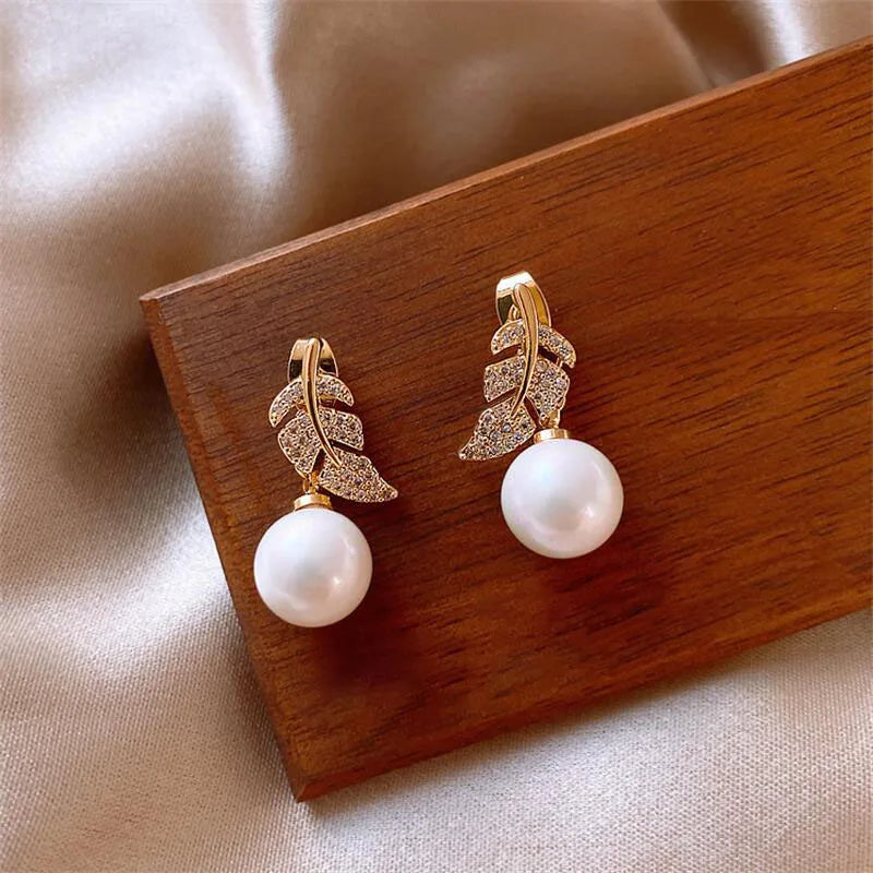 Classic Elegant Imitation Pearl Dangle Earrings