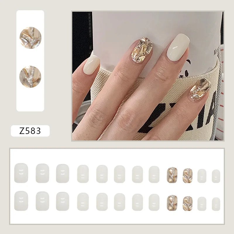 24pcs Artifical Nails Fake Wearable Nail Tips With Small Diamonds