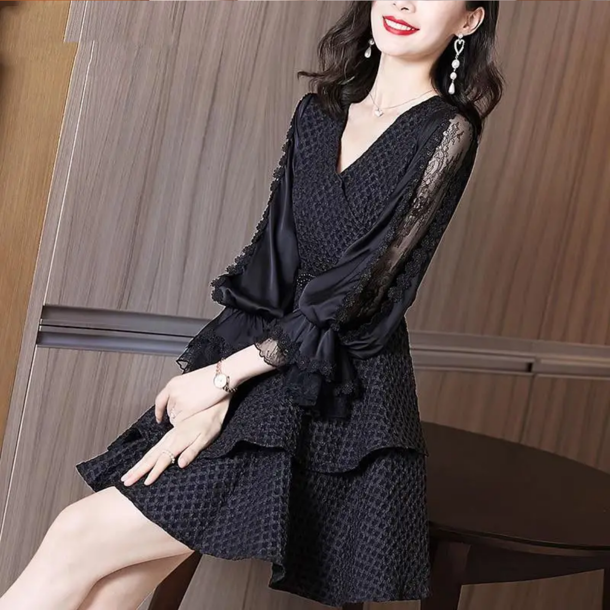 Vintage Fashion Knee-length  V-Neck Chiffon Lace Dresses