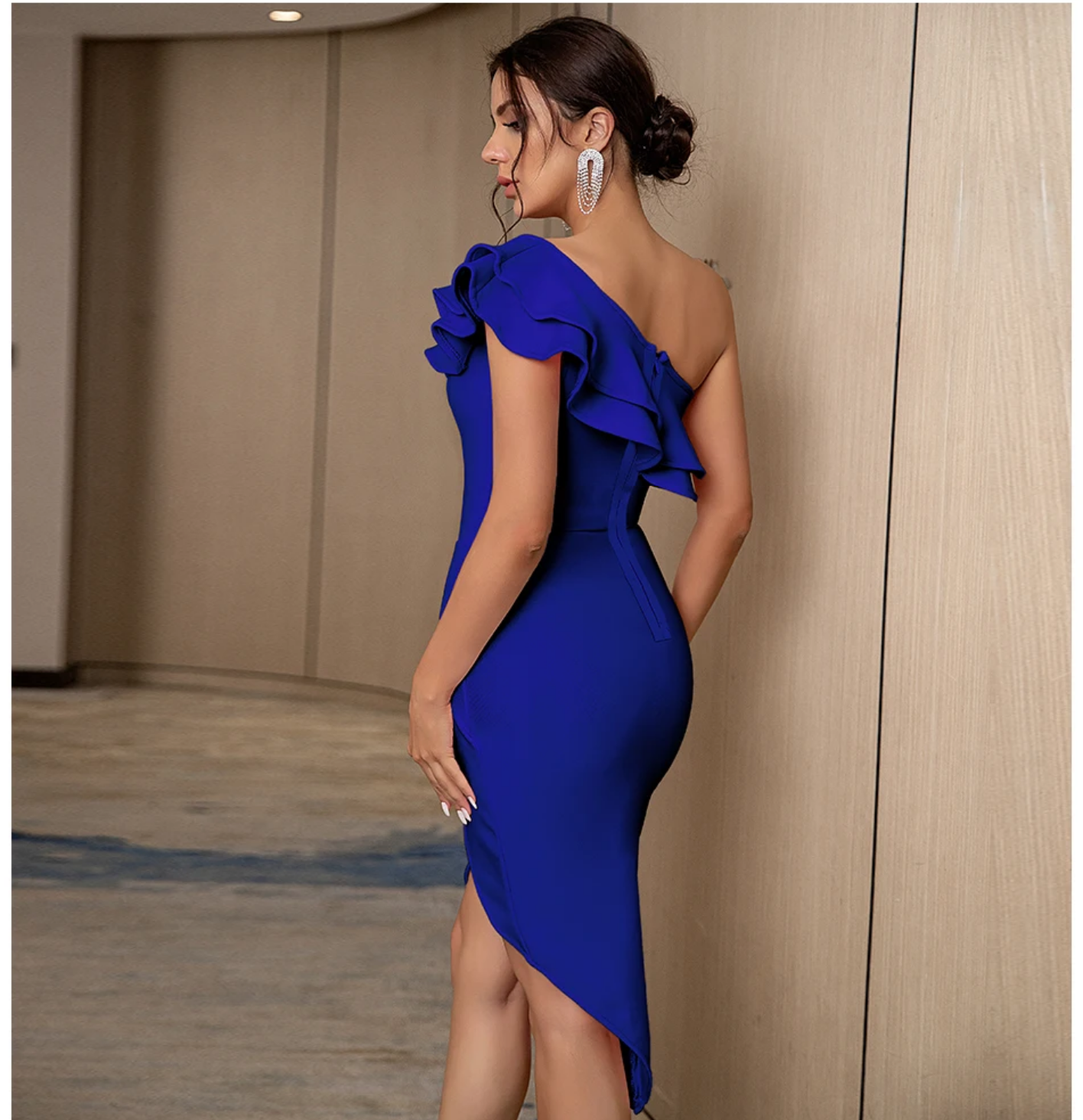 One Shoulder Short Sleeve Ruffles Midi Bodycon Dress