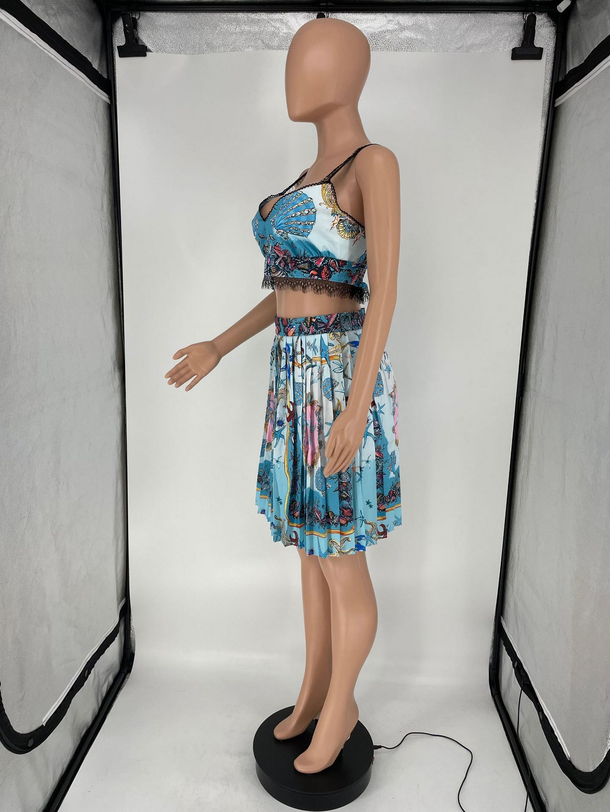 Elegant Paisley  Pleated High Waist Big Swing Skirt and Lace Patchwork Crop Top