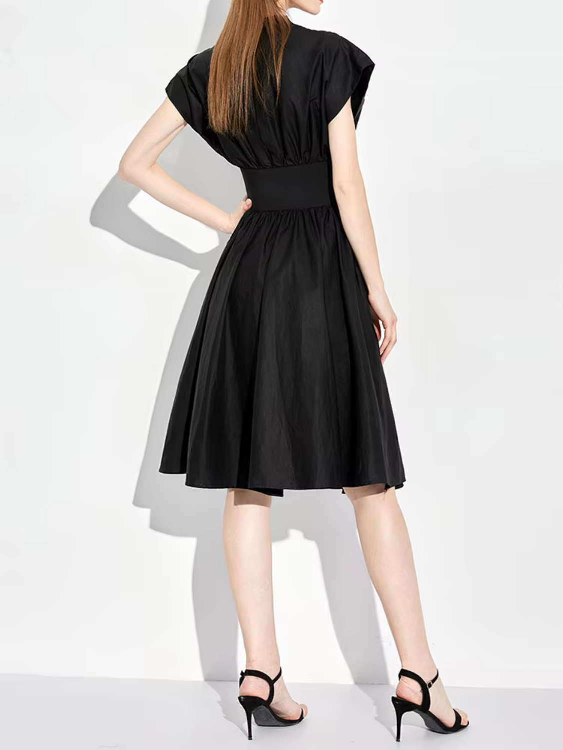 Summer 2024 V-neck Sleeveless High Waist Knee-length A-line Slim Dresses