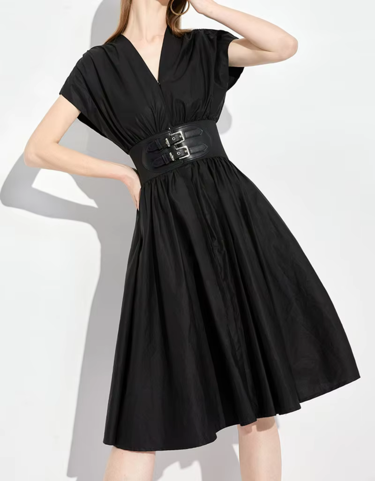 Summer 2024 V-neck Sleeveless High Waist Knee-length A-line Slim Dresses