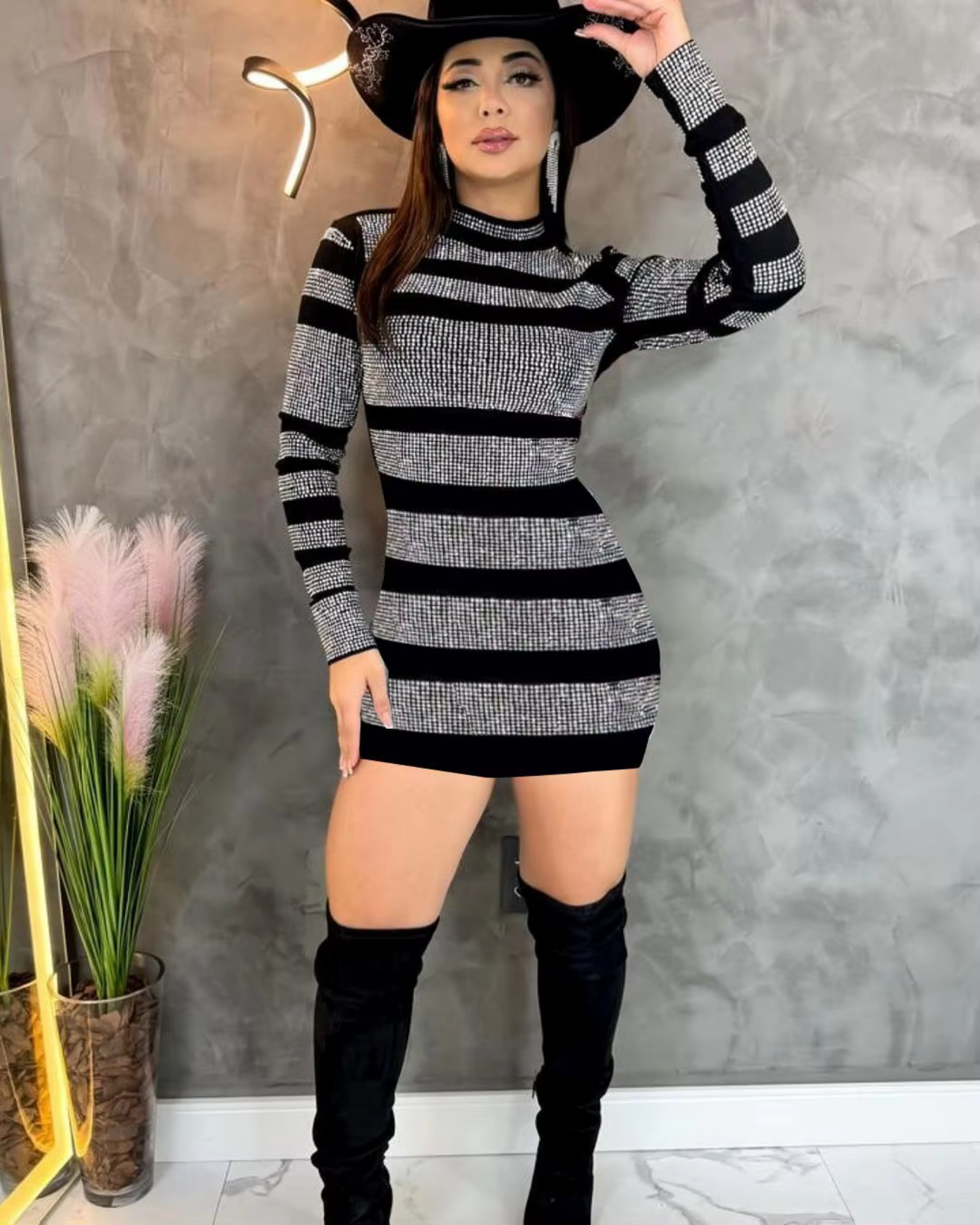 Black Fashion Rhinestone Round Neck Long Sleeve Stripe Bodycon Mini Dresses