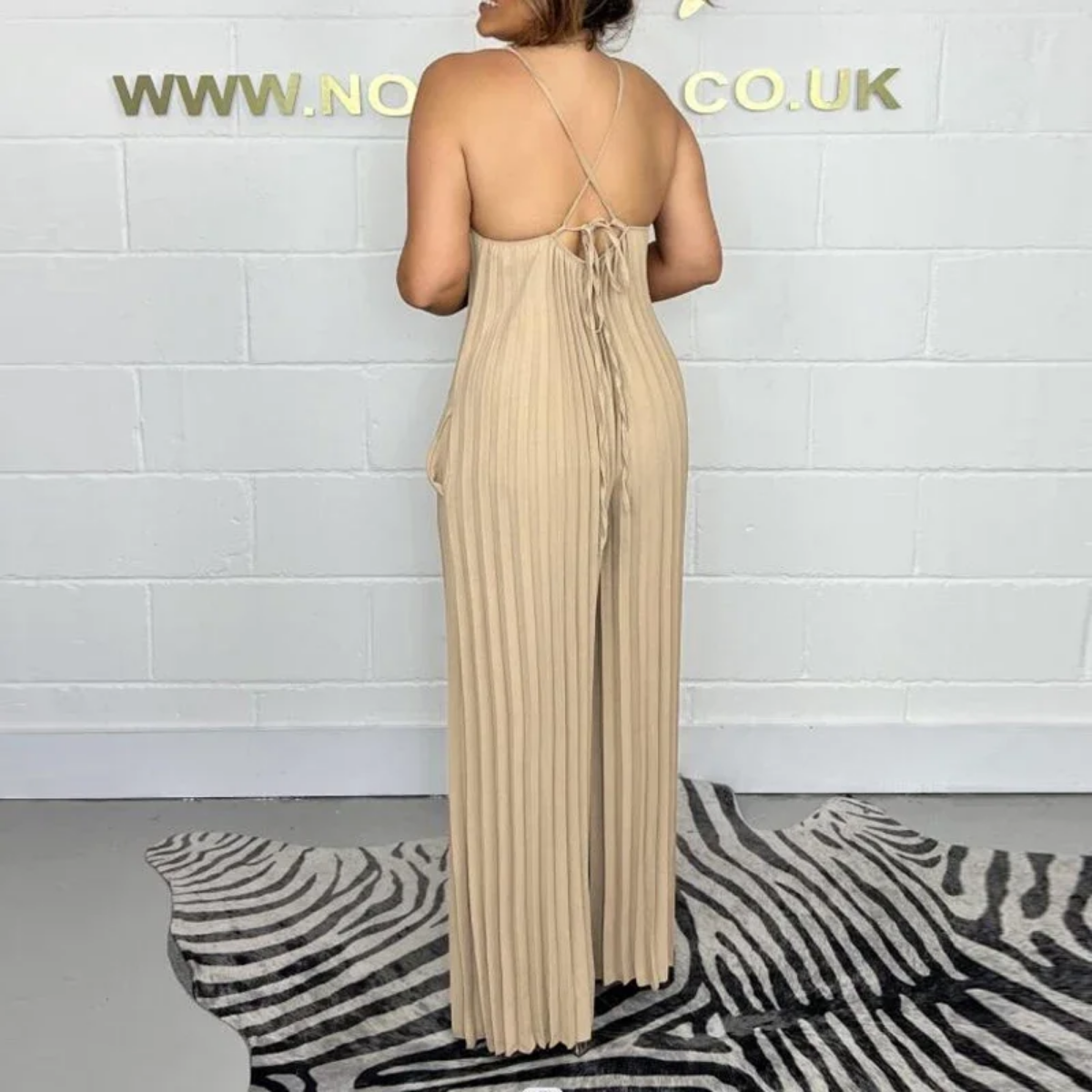 Sexy Off Shoulder Pleated Solid  Jumpsuit