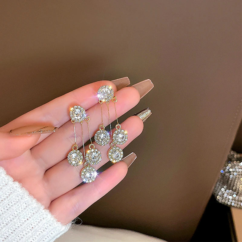 Luxurious Round Rhinestone Tassel Dangle Stud Earrings